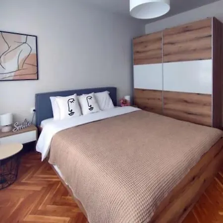 Apartment Specious Modern *