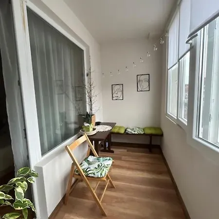Specious Modern Apartment